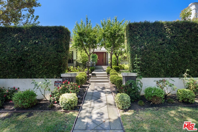 Photo - 521 Loring Ave