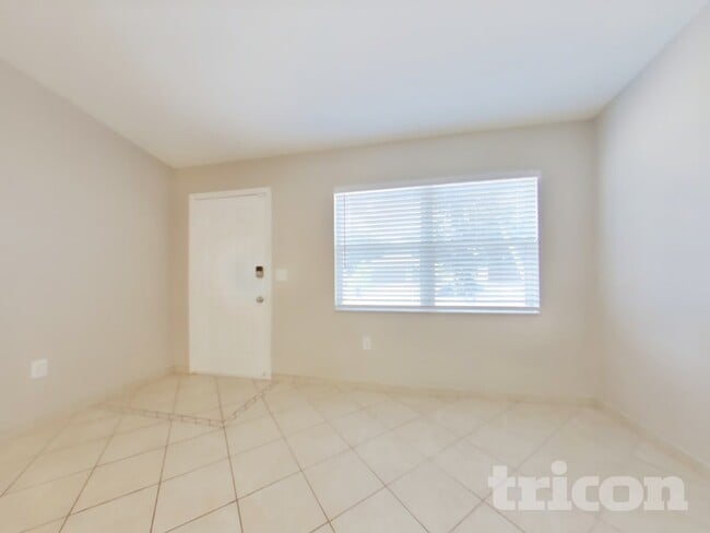 Photo - 505 22nd Terrace E