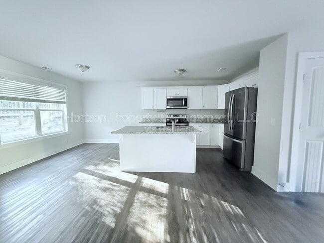 Photo - 5210 Phoenix St