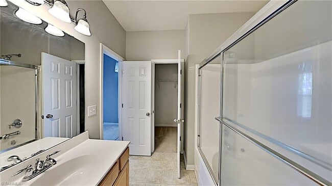 Photo - 5990 Fox Point Cir