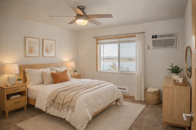 Photo - 3850 Sunnyside Dr W Unit 207