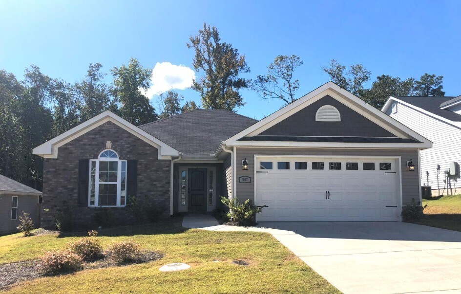 Photo - 807 Goodale Dr