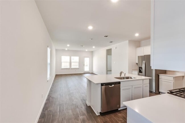 Photo - 328 Gladiola Lp