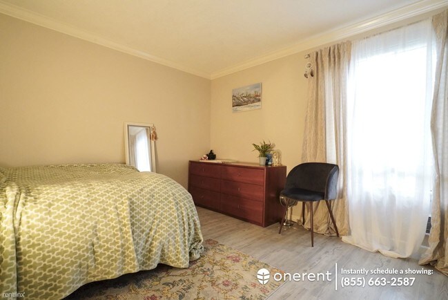 Photo - 5210 Lake Washington Blvd NE Unit 102