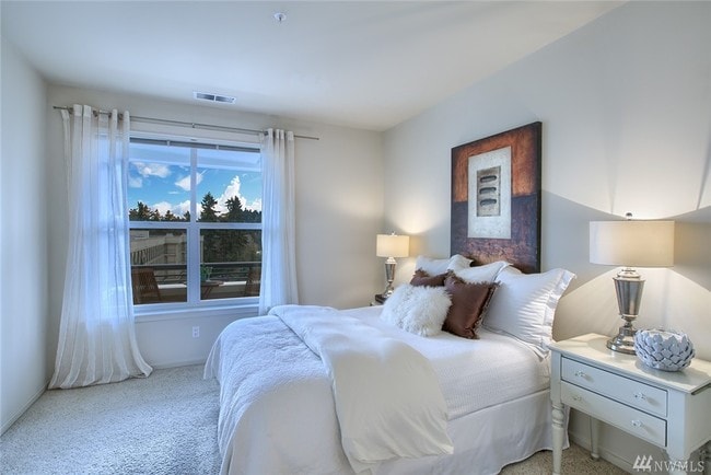 Master Bedroom - 10042 Main St Unit 205
