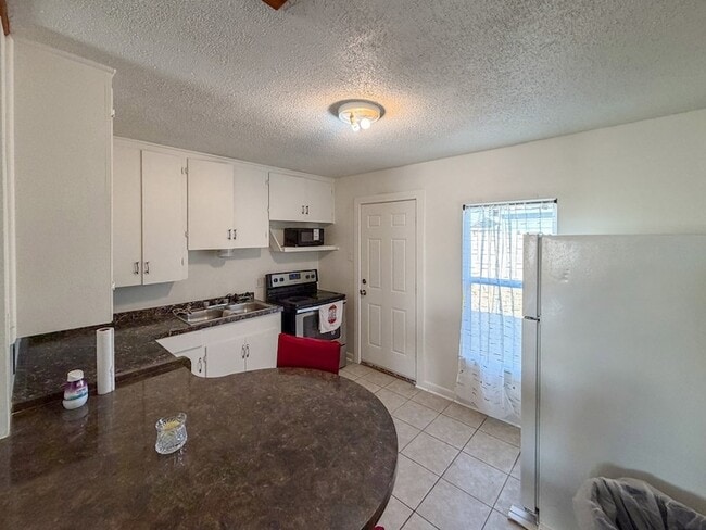 Photo - 1104 N Carrizo St