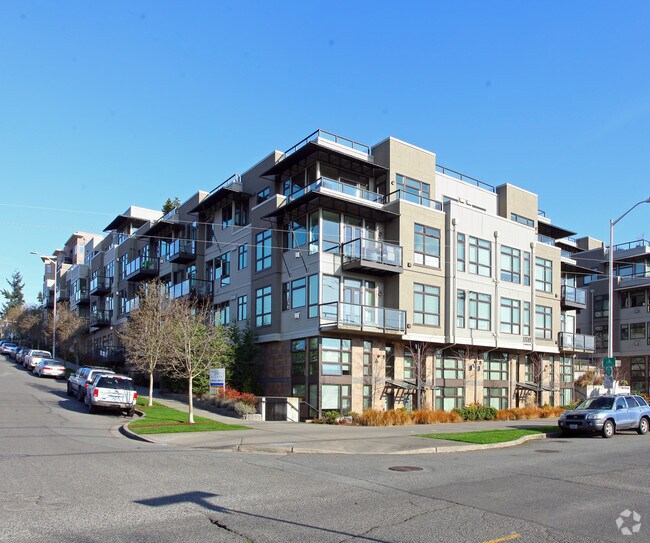 Photo - Regata Condominium Project