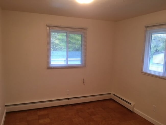 24138 - 24158 W Main St
