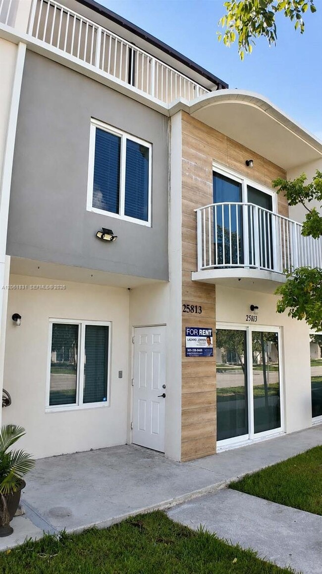 Photo - 25813 SW 144th Ave
