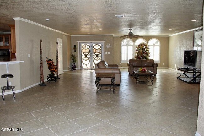 Photo - 7409 Edgemere Blvd