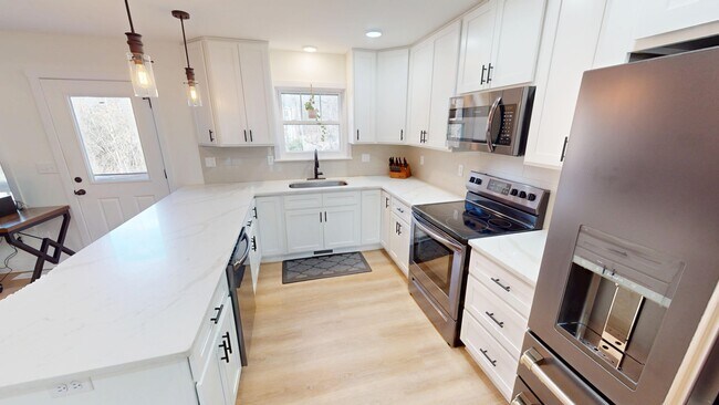 Photo - 56 Ken Helmly Ct