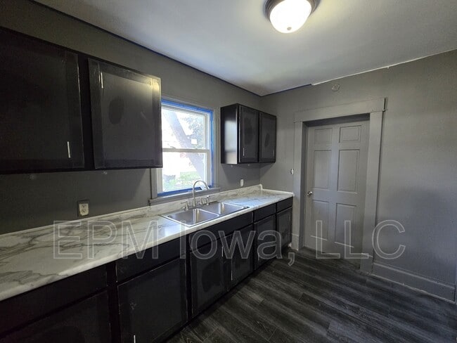 Photo - 709 Kern St
