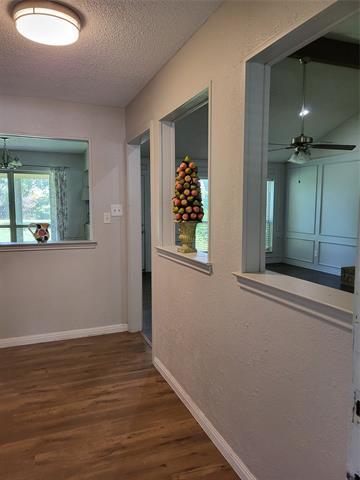 Photo - 1106 Meadowview Dr