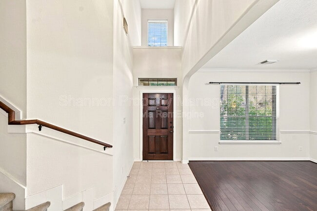 5214 Barleycorn Ln