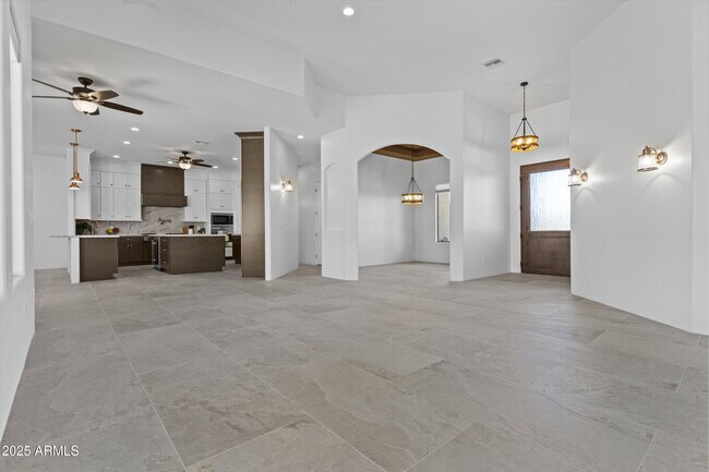 Photo - 2617 W Desert Hills Dr