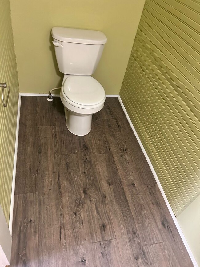 Photo - 638 Wilson St