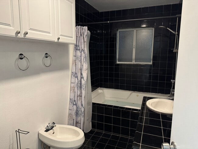 Photo - 13300 Herron St