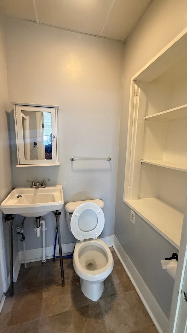 Photo - 15 LLC- 21-27 Durand St. Unit 27 A