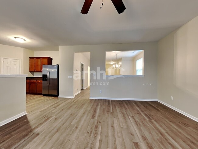 Photo - 254 Cameron St