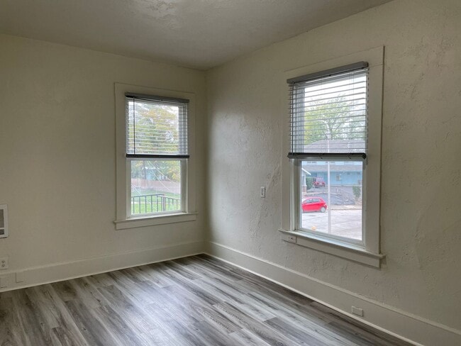 Photo - Newly Updated 1 Bedroom 1 Bathroom-Upstair...