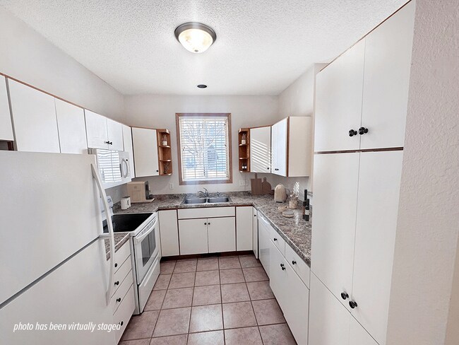 Welcome to Crystal Bay Townhomes - Crystal Bay Townhomes