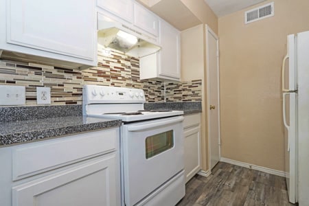 Photo - 2701 Green Oaks Rd