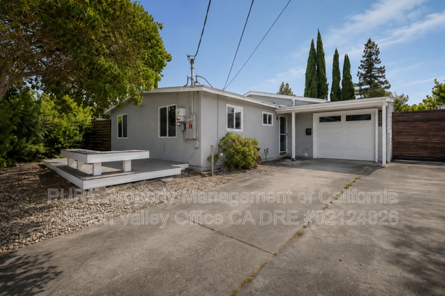 Building Photo - 40469 Shaw Ct