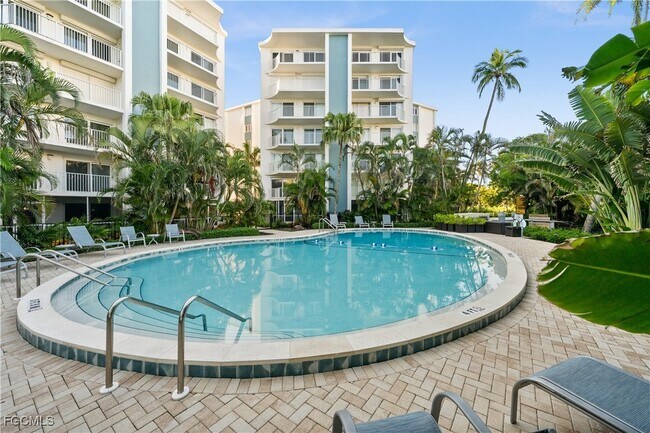 Photo - 1300 Gulf Shore Blvd N Unidad 103