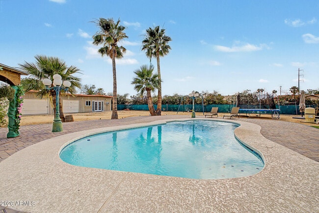 Building Photo - 2837 W Union Hills Dr