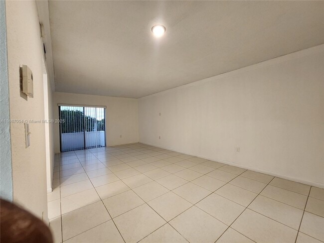 Photo - 17530 NW 68th Ave Unit C4002