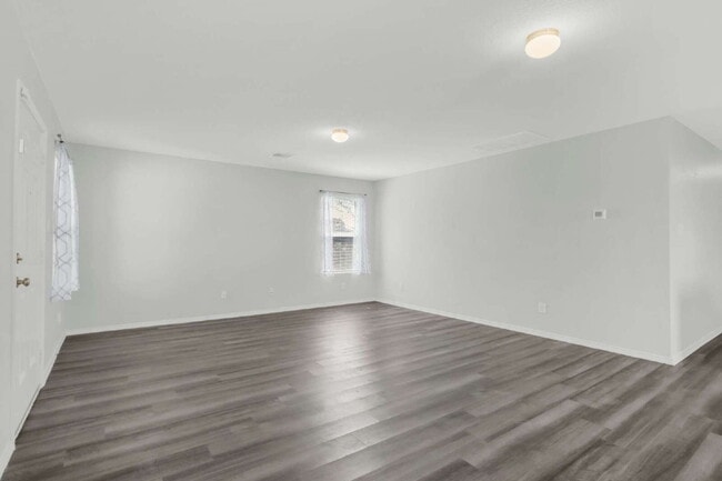 Photo - "Charming 3-Bedroom, 2-Bath Home Retreat with Solar Panels! 10% off for active service members!"