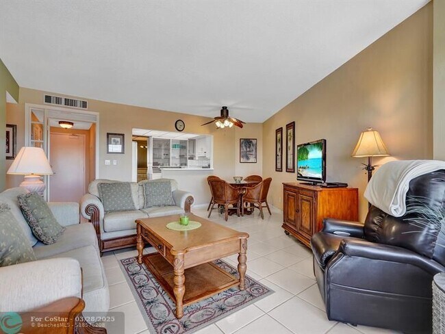 Photo - 3800 Galt Ocean Dr Unidad 1014