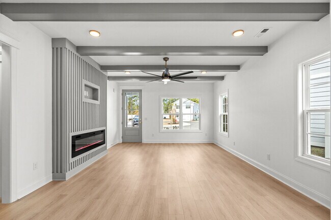Photo - 113 ARBOR RIDGE CIR