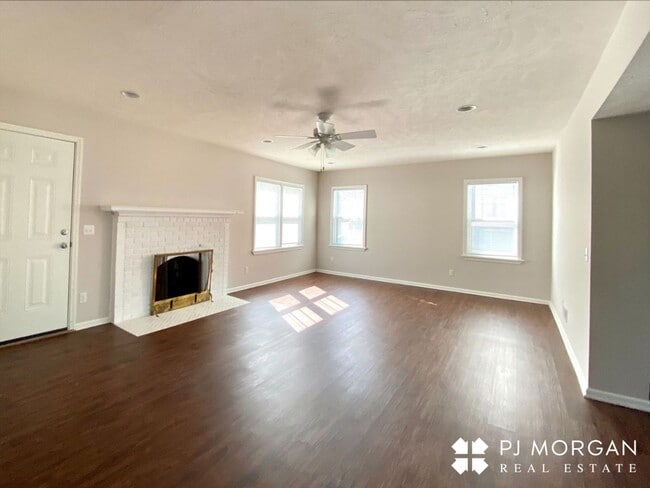 Photo - 4 Bedroom, 2 Bathroom House For Lease - $500 Off First Full Months Rent