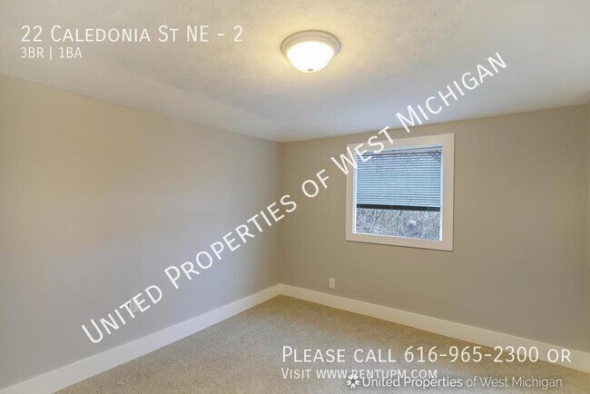 Photo - 22 Caledonia St NE Unit 2