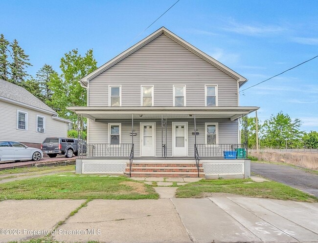 Photo - 167 Main St