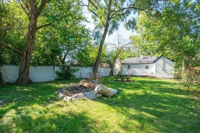Photo - 1651 W 40th Ave