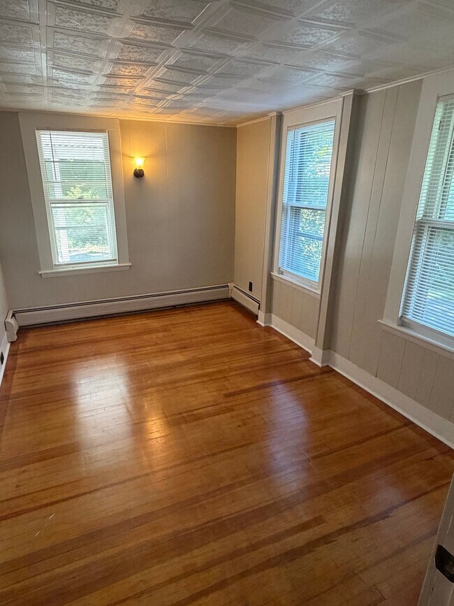 Photo - 46 N Main St Unit 1