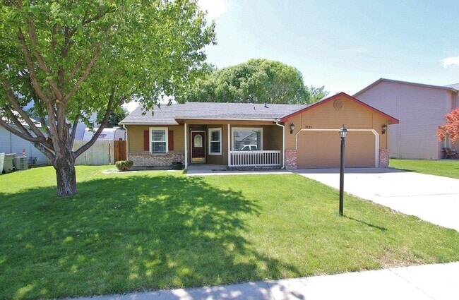 Building Photo - 2624 Manchester Dr Rental