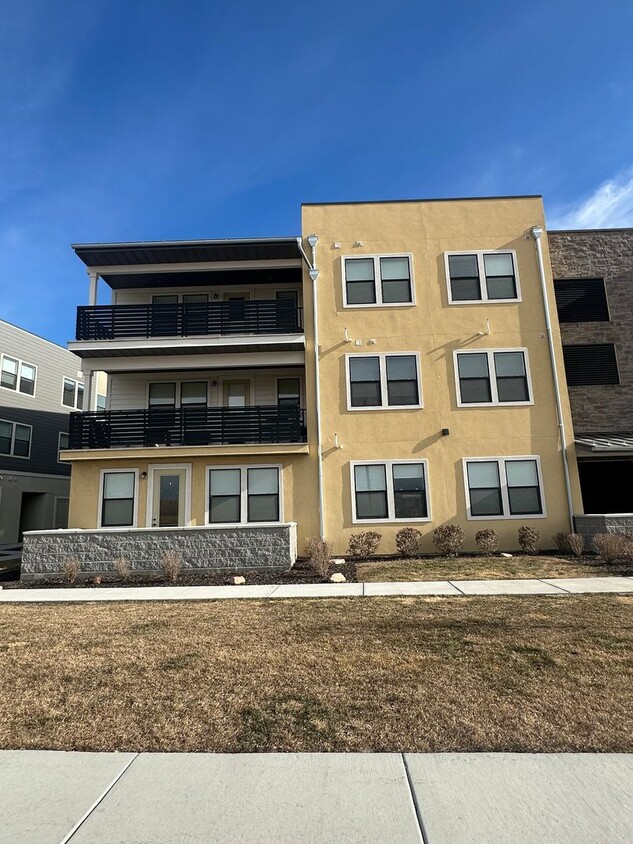 COME SEE THIS BEAUTIFUL CONDO! - COME SEE THIS BEAUTIFUL CONDO!