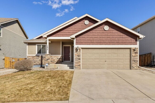 Building Photo - Spacious 4-Bedroom Home in Mesa Ridge with Finished Basement and Mountain Views