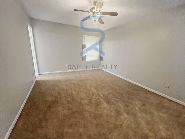 Photo - Move in before October 31st and get $100 O...