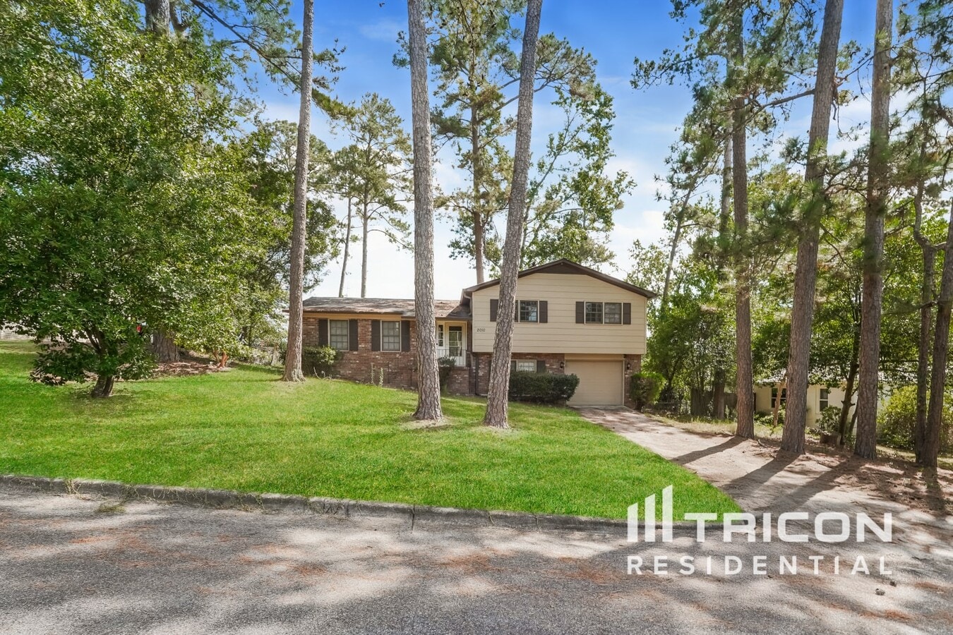 Photo - 2010 Flintwood Dr