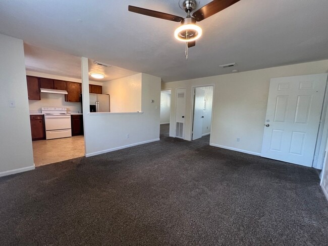 Photo - Three bed/Two Bath Upstairs Apartment | Av... Unit #3