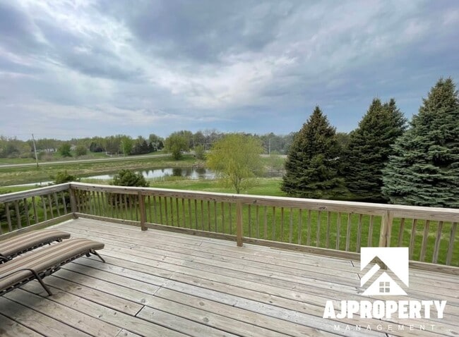 Photo - 3105 S Dawley Cir