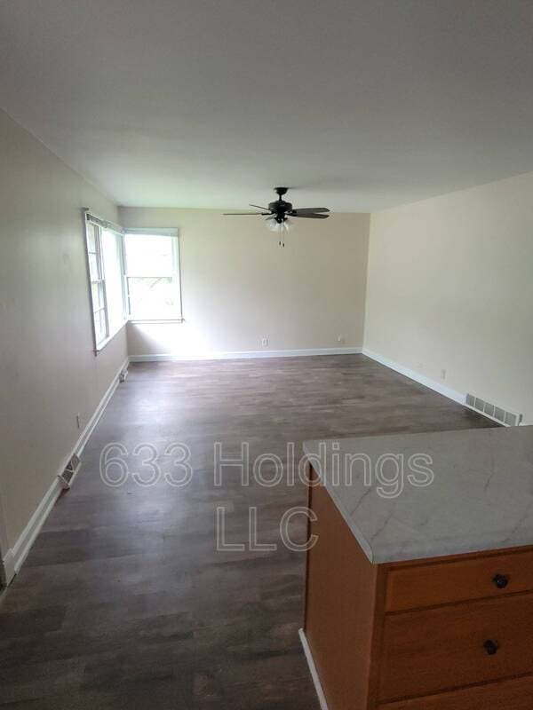 Photo - 410 Kutz Ln