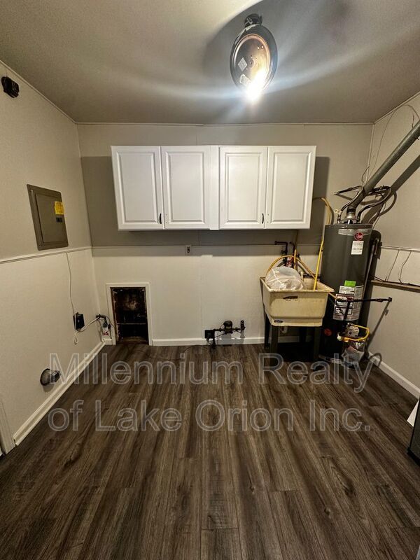 Photo - 61 E New York Ave