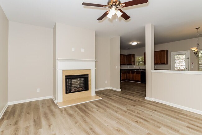 Photo - 262 Stillwood Dr