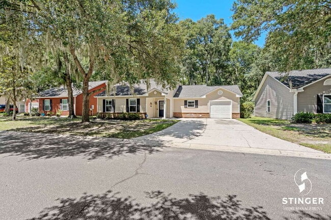 Photo - 13 Brindlewood Dr