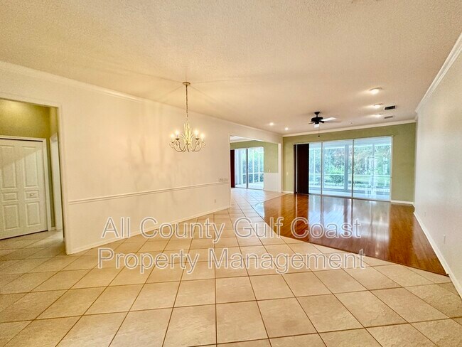 Photo - 419 Mayfair Dr